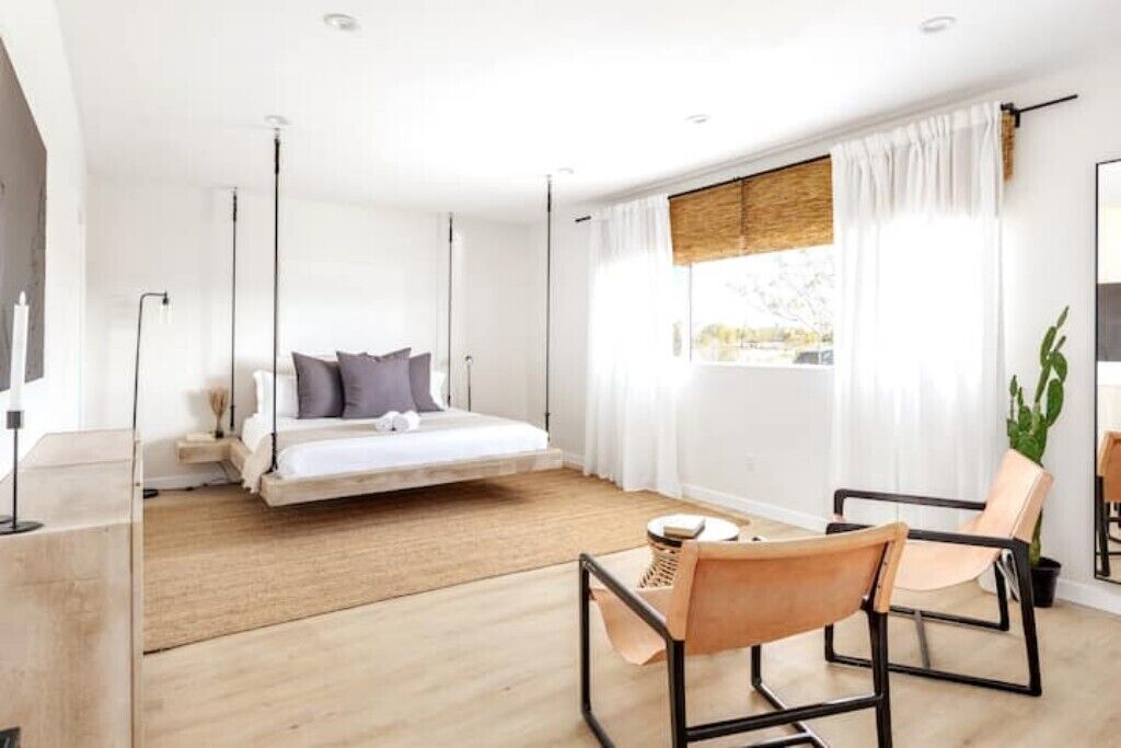 5 chambres, fer et planche à repasser, Wi-Fi gratuit, draps fournis