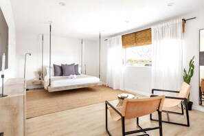 5 bedrooms, iron/ironing board, free WiFi, bed sheets - Casa Dorado: Modern Desert Oasis w/ Pool, Spa on 5 Acres + Views - Sleeps 15!

 (Yucca Valley)