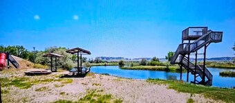Experience Scottsbluff charm in our spacious 4-bedroom retreat