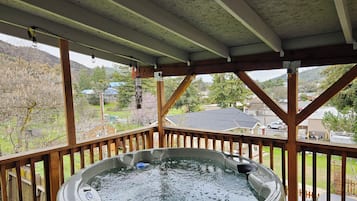 Bañera de hidromasaje exterior