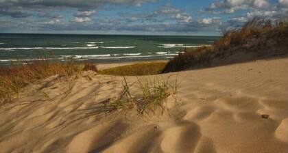 A cozy home between the Indiana Dunes and town of Chesterton.
