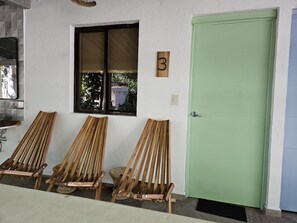 Basic-Dreibettzimmer, Gemeinschaftsbad