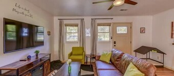 Dunes Homestead - Near Dunes + Lake + Dog Friendly
