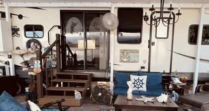 Relax in our little piece of paradise! Great rates starting Oct 2025.Book early!