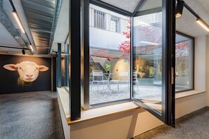 Capsule room in the basement | 1 bedroom, soundproofing, free WiFi