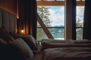 4 slaapkamers, een bureau, reisbedje, gratis wifi