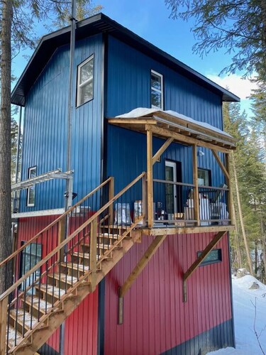 Tamarack Suite Hillside