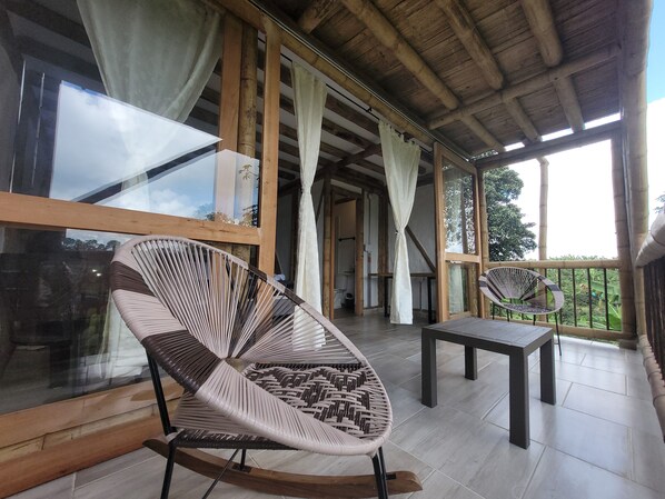 Standard Triple Room | Ruang kerja komputer riba, Wi-fi percuma, cadar katil