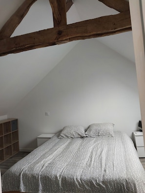 2 habitaciones, tabla de planchar con plancha y wifi gratis