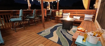 Patti's Place ( POOL | Sleeps 9) *4th Bedroom Coming Soon!