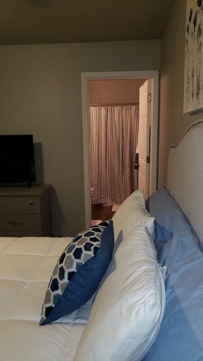 2 habitaciones, tabla de planchar con plancha y wifi gratis 