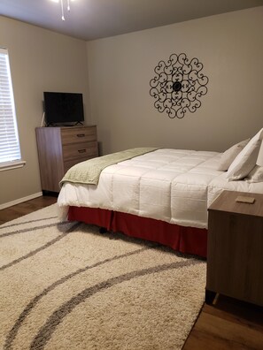 2 quartos, ferros/tábuas de passar roupa, Wi-Fi de cortesia