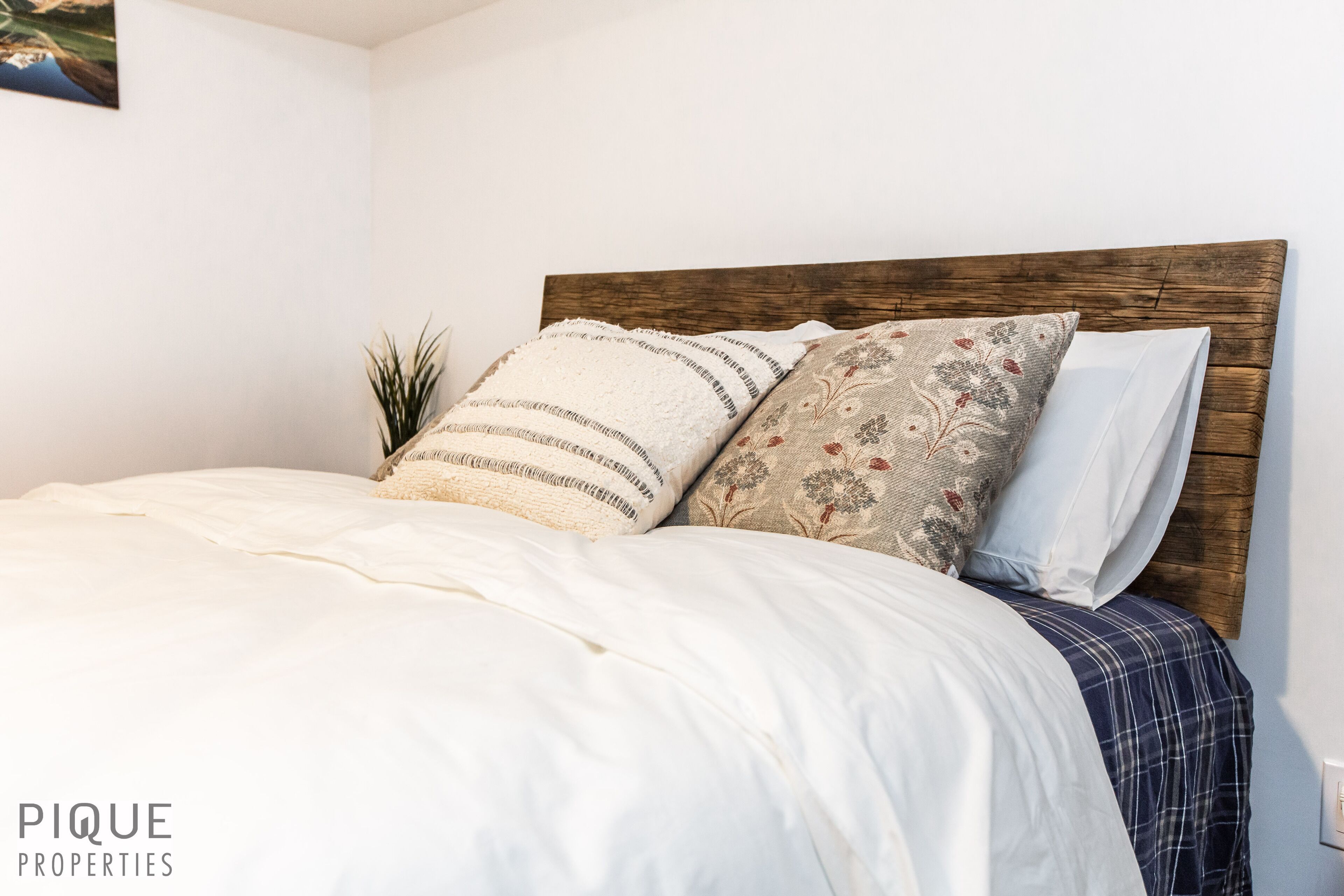 3 quartos, berço de viagem, Wi-Fi de cortesia, roupa de cama