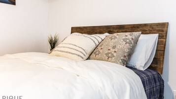 3 quartos, berço de viagem, Wi-Fi de cortesia, roupa de cama