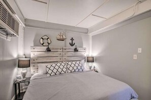 5 室のベッドルーム、デスク、WiFi、ベッドシーツ