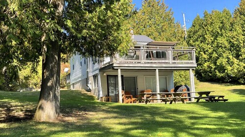Cozy Cottage on Katchawanooka Lake