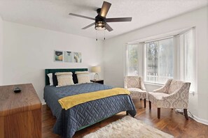 2 chambres, fer et planche à repasser, Wi-Fi gratuit, draps fournis