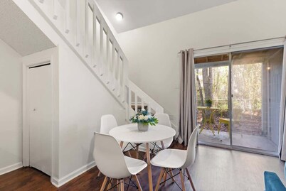 Kingsland Hideaway - Pet Friendly