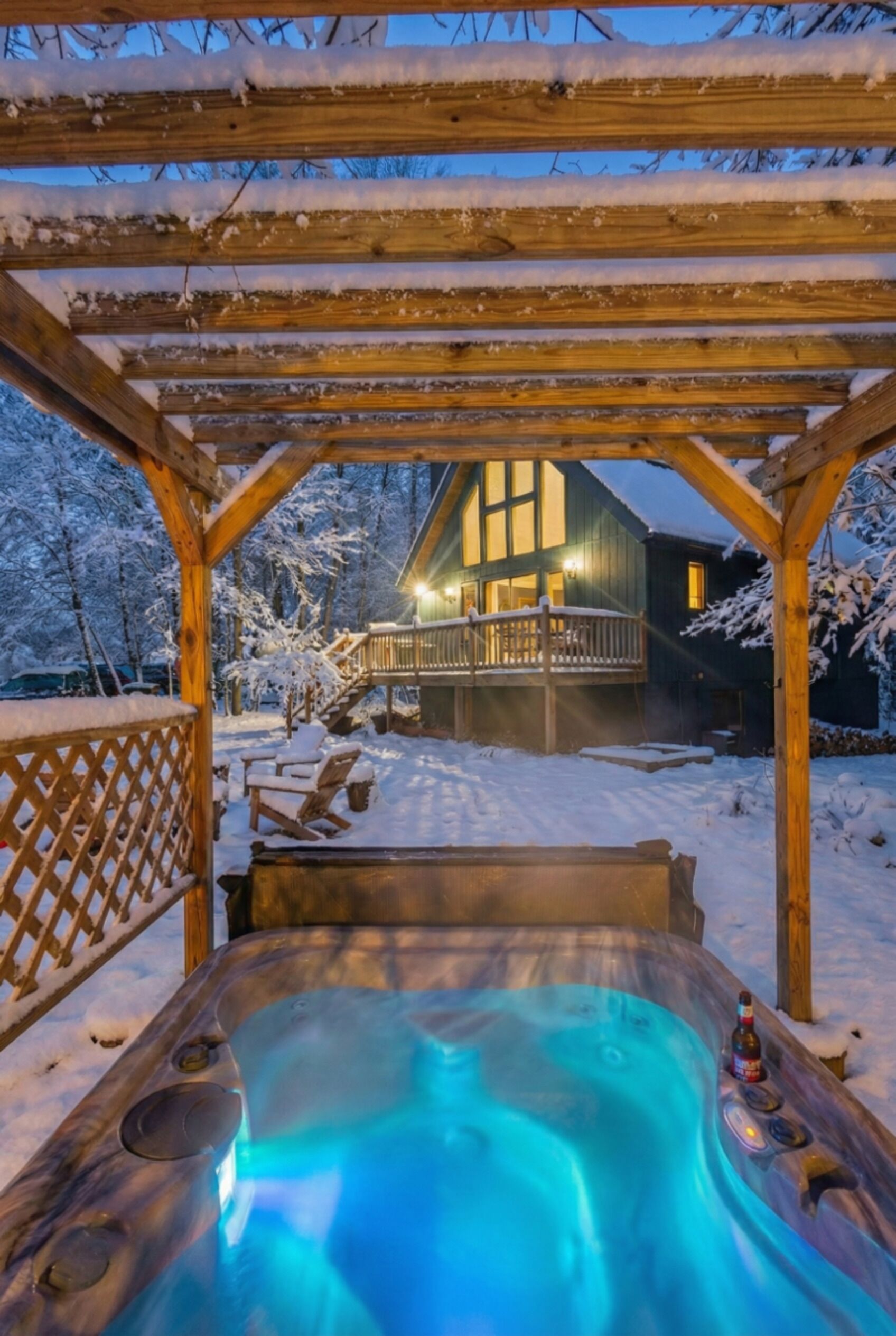 Outdoor spa tub