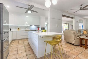 Fridge, microwave, oven, stovetop - The Last Resort: A Two Pool Luxury Villa (Palm Cove)