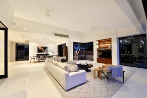 TV, stereo