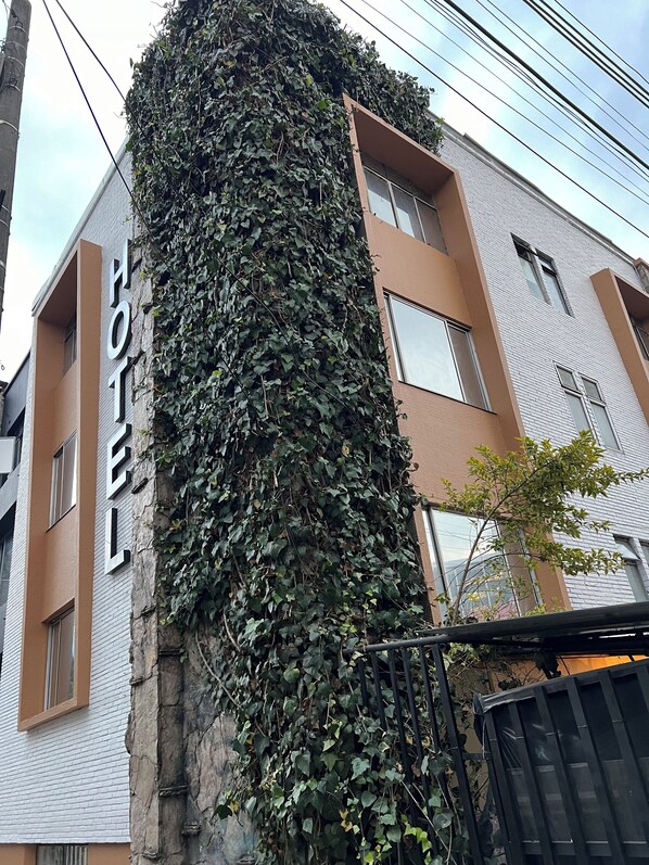 Exterior - Hotel Calantha (Bogotá)