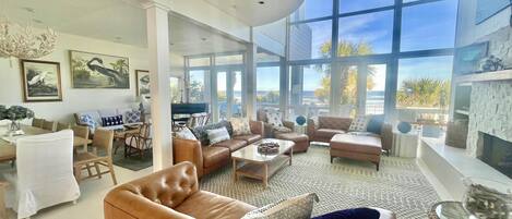 Smart-tv, pejs, bøger