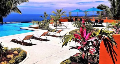 Tiny Condo PB 5 at Vista Encantada! 1 Bedroom, kitchen, pool, incredible views!