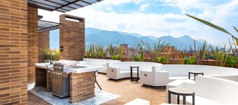 Morph By Wynwood House 