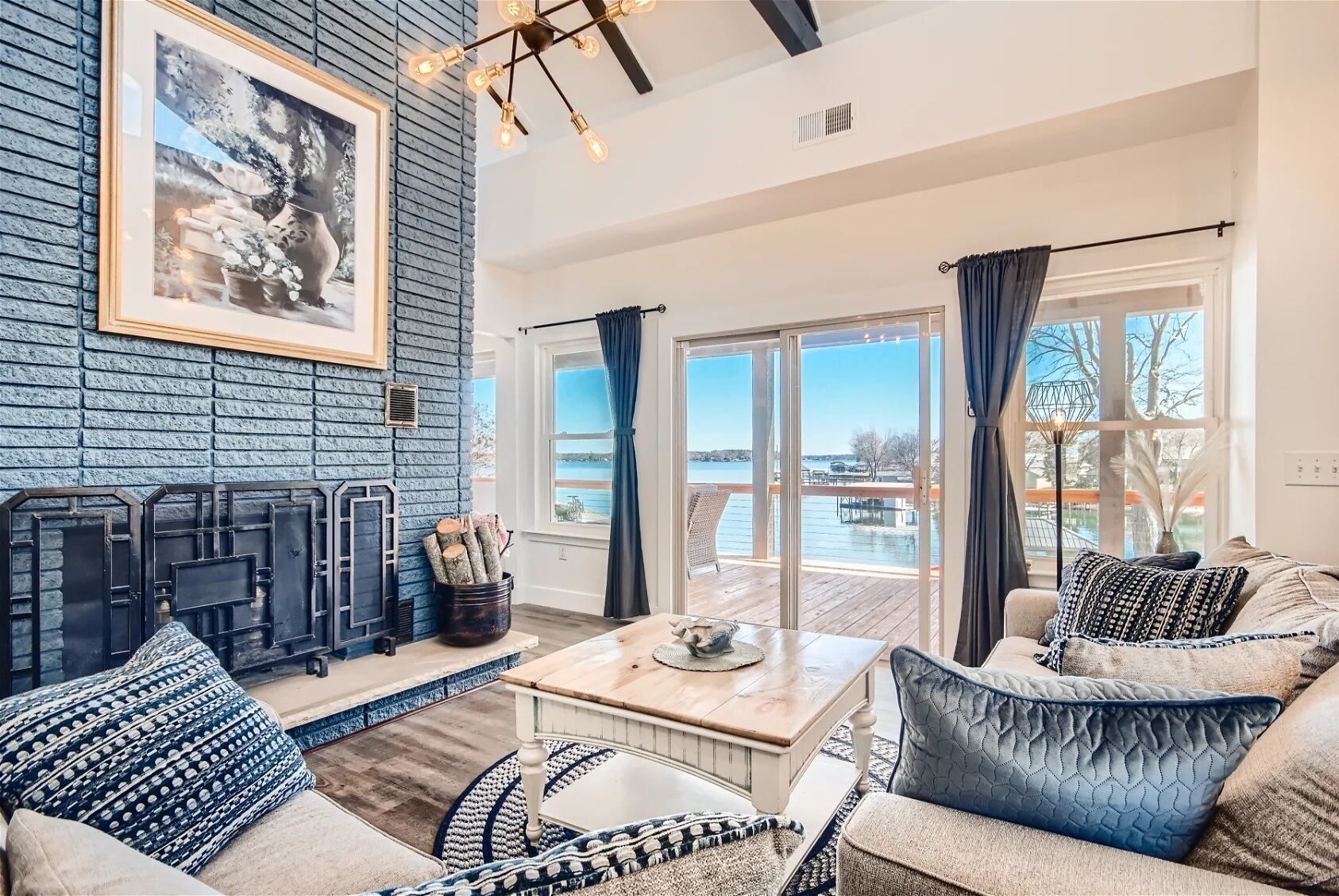 Midcentury Modern Lakehouse on Main Channel