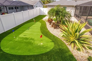 Property grounds - Heated Pool, Game Room, Mini Golf, 9 min to IMG (Bradenton)