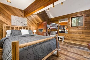 4 bedrooms, iron/ironing board, free WiFi, bed sheets - Sandy River Retreat (Sandy)