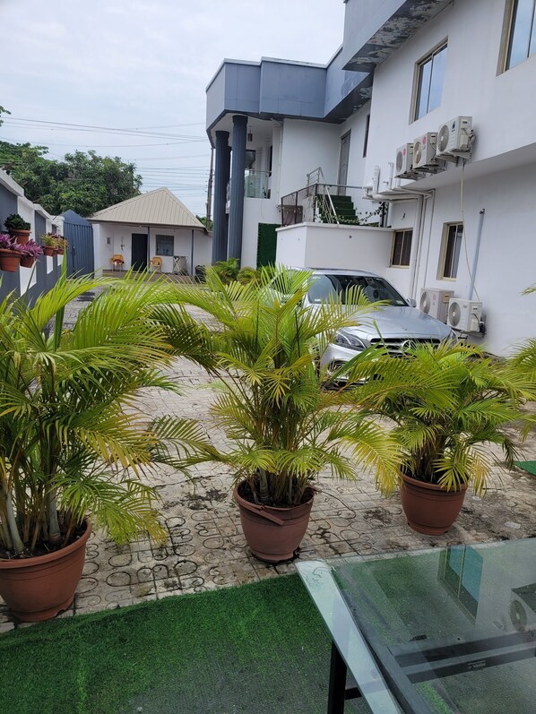 Exterior - Osmosis Ikoyi (Lagos)