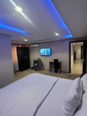 Departamento empresarial | 1 habitación, ropa de cama de alta calidad y edredón