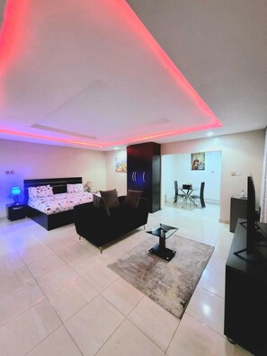 Apartamento presidencial | 1 quarto, roupas de cama premium, edredons de pluma, camas Tempur-Pedic