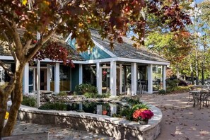 Outdoor dining - Ski, Golf & Sauna Retreat | Pool + Shuttle (Bellaire)