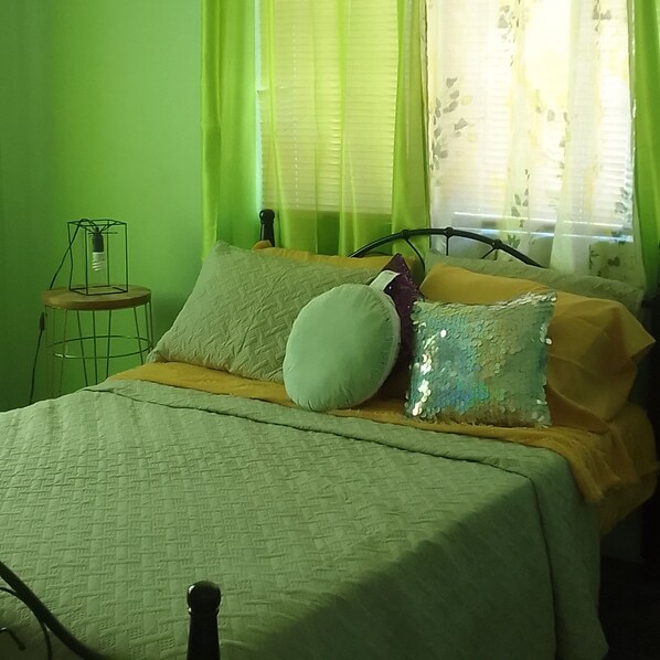 1 bedroom, desk, iron/ironing board, free WiFi