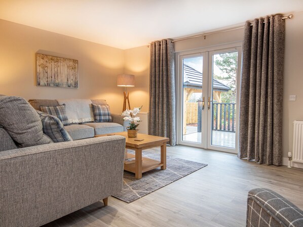 Living area - 3 bedroom accommodation in Inverness (Inverness)