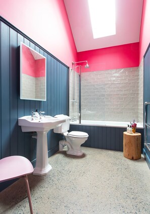 Hair dryer, towels, soap, shampoo