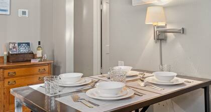 Garden Level Apt Mtn Ave, 8 Min Walk to Old Town!