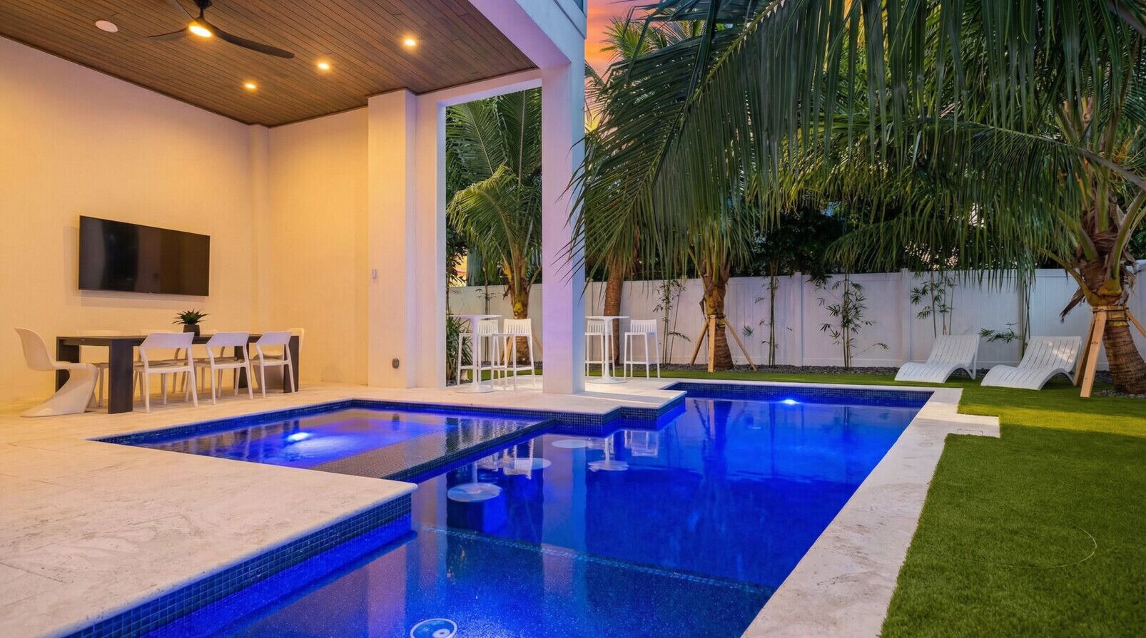 Piscine extérieure, piscine chauffée