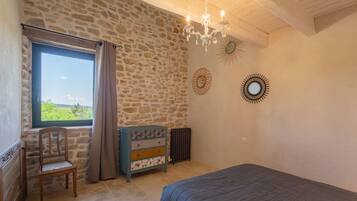 3 chambres, Wi-Fi gratuit, draps fournis