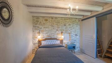 3 sovrum, gratis wi-fi och sÀngklÀder