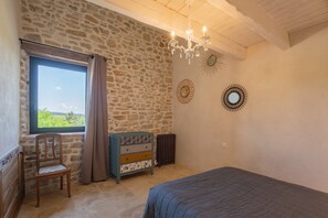 5 camere, Wi-Fi gratuito, lenzuola