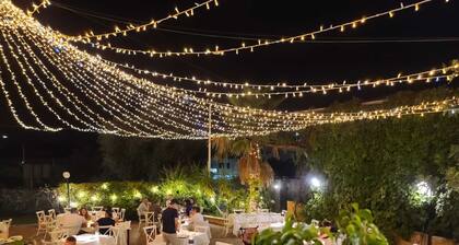 Bed and Breakfast "Mucca - La Cantina Del Contadino" with Shared Pool, Shared Terrace & Wi-Fi