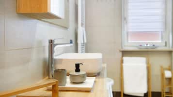 Doccia, asciugacapelli, asciugamani