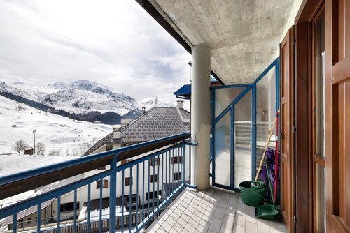 Studio Apartment 'Plain Soleil Ski Home' with Balcony