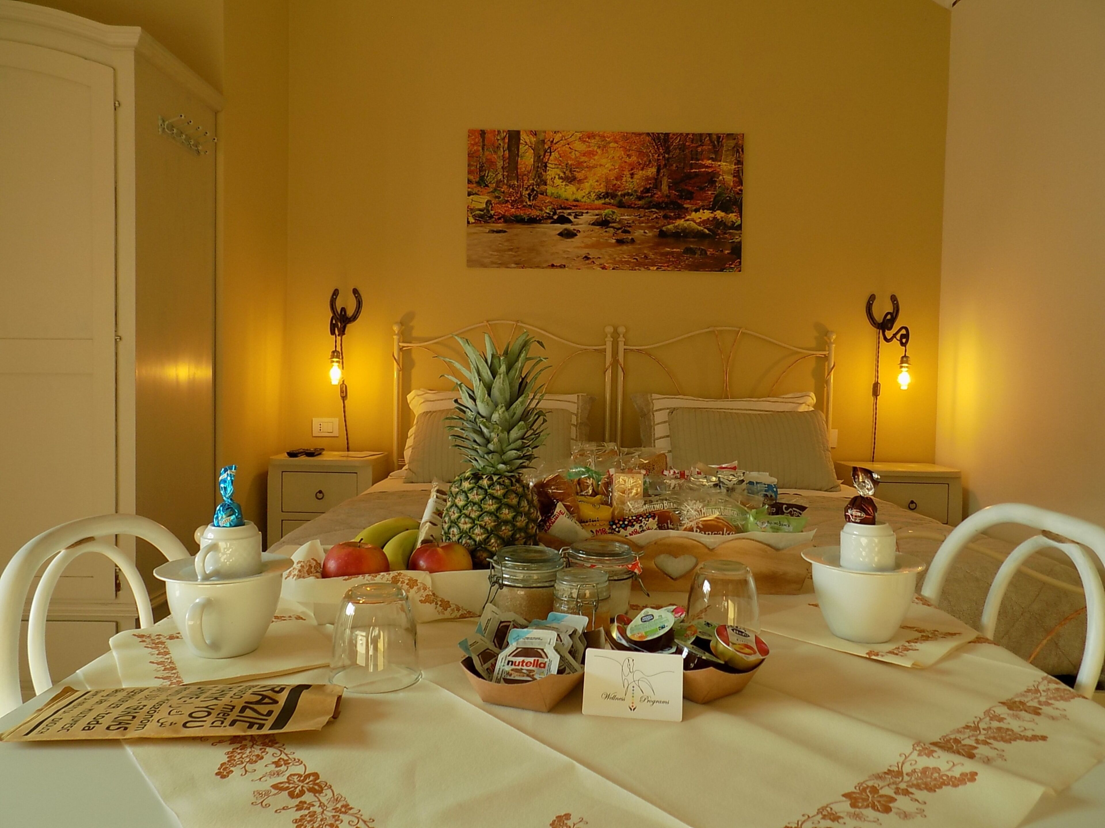 高級開放式客房, 1 張特大雙人床, 廚房, 山景 | 高級寢具、羽絨被、記憶棉床墊、迷你吧贈品