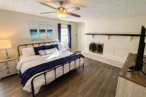 3 slaapkamers, reisbedje, gratis wifi, beddengoed