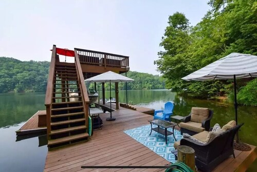 Screne Cabin, Dock, Beach, HotTub, FirePit, Kayak